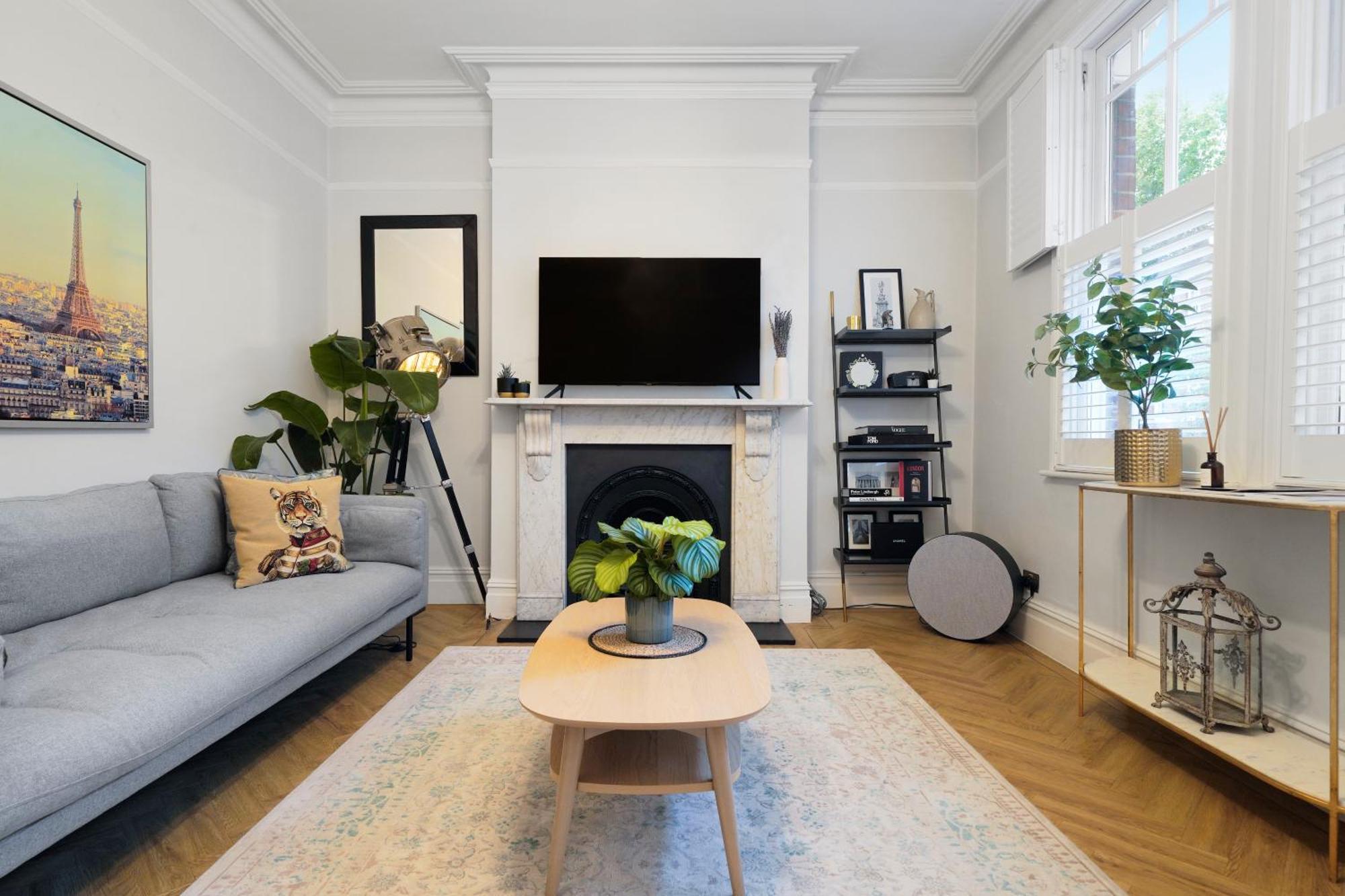 Luxury - In Battersea Park & Power Station Londen