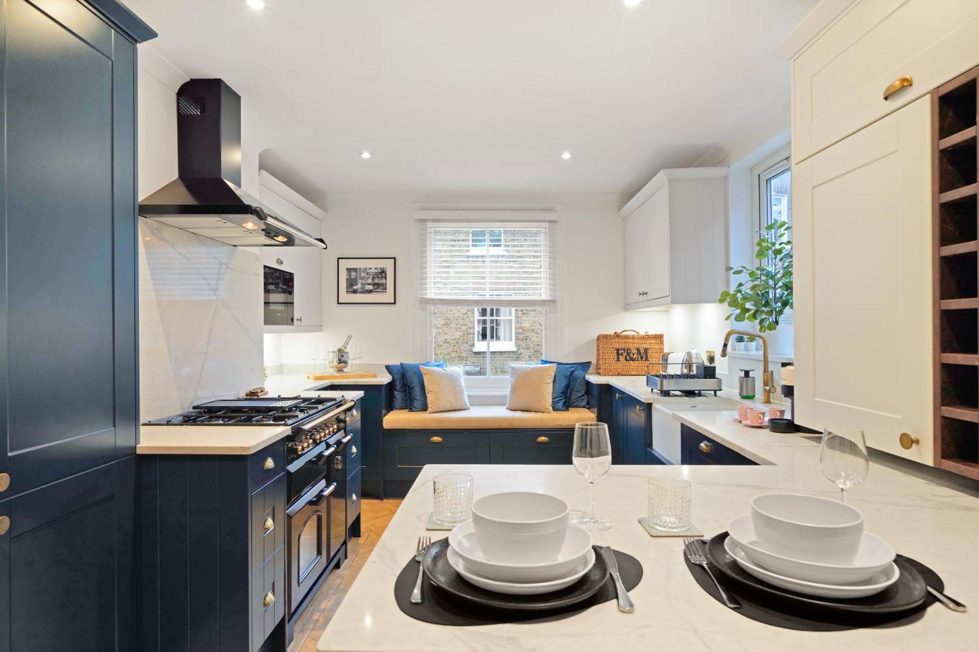 Luxury - In Battersea Park & Power Station Londra